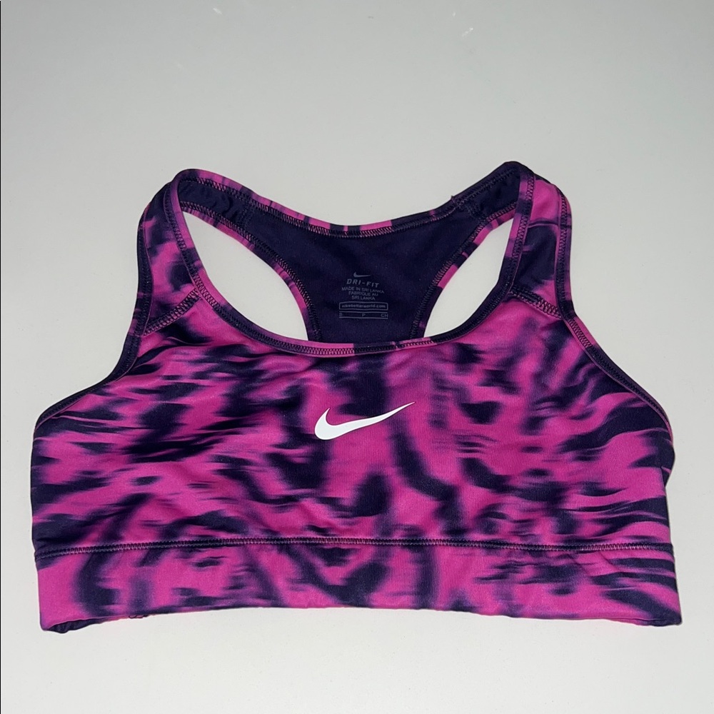 Nike Women's Purple and Pink Sports Bra